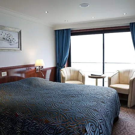Crossgates Hotelship 4 Star - Altstadtnord - Hotel