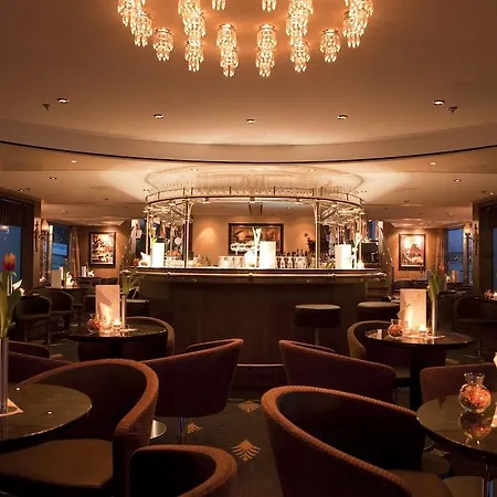 Crossgates Hotelship 4 Star - Altstadtnord - Hotel