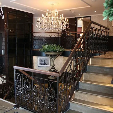 Hotel Crossgates Hotelship 4 Star - Altstadtnord - Cologne